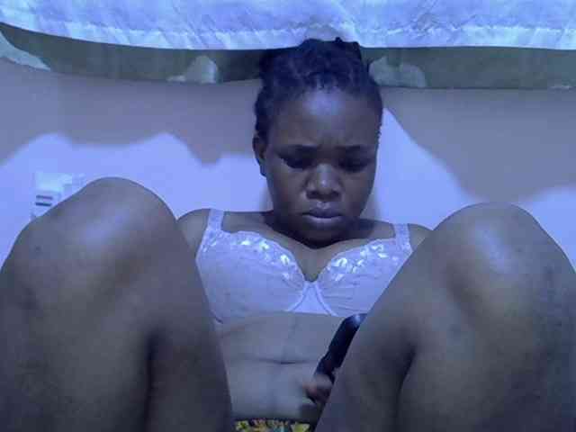 Ebonybootygirl webcam