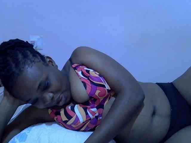 Ebonybootygirl webcam