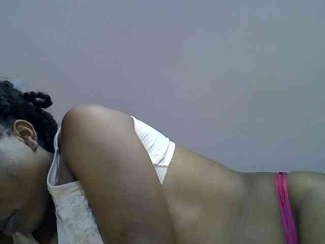 Ebonybootygirl webcam