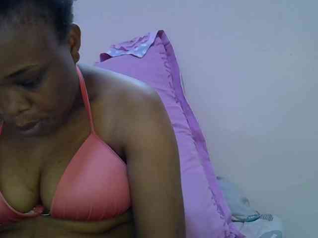 Ebonybootygirl webcam
