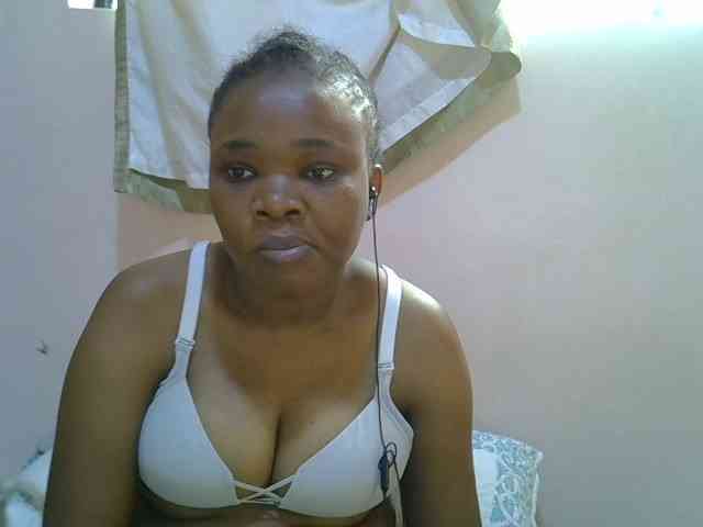 Ebonybootygirl webcam