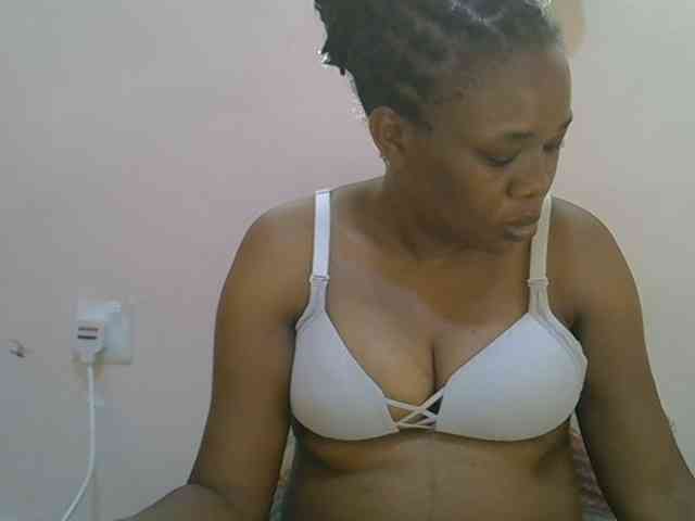 Ebonybootygirl webcam