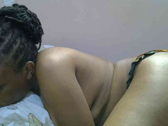 Ebonybootygirl webcam