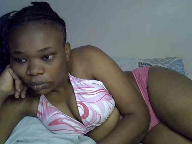 Ebonybootygirl webcam