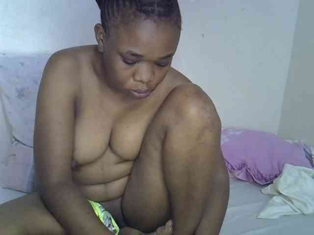 Ebonybootygirl webcam