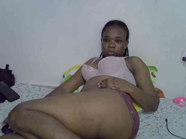 Ebonybootygirl webcam