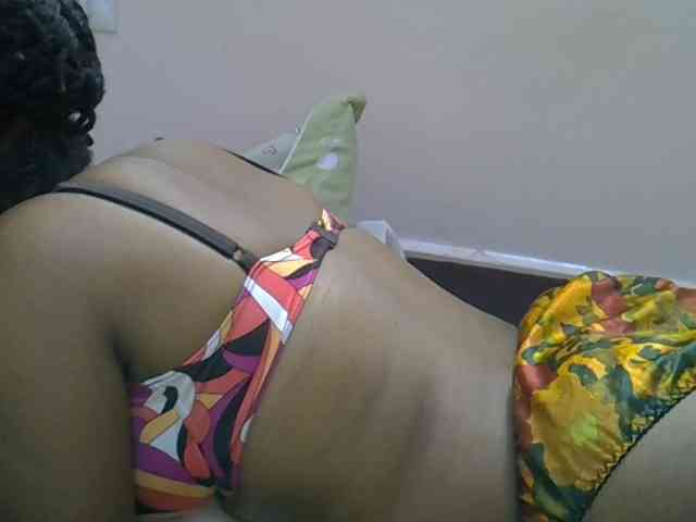 Ebonybootygirl webcam