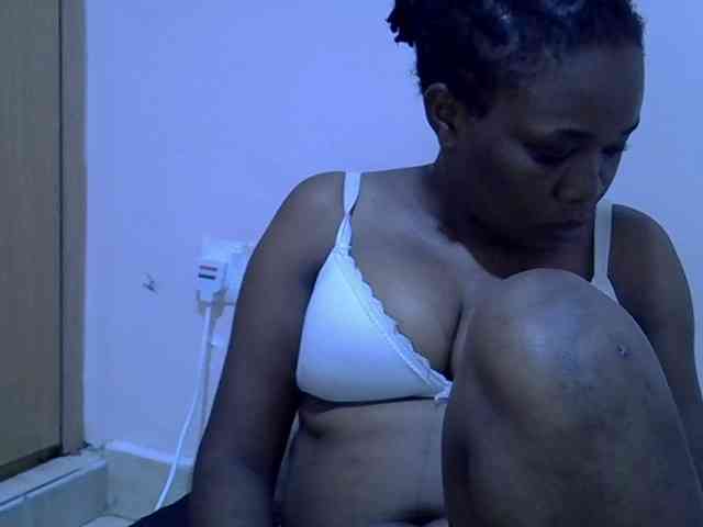 Ebonybootygirl webcam