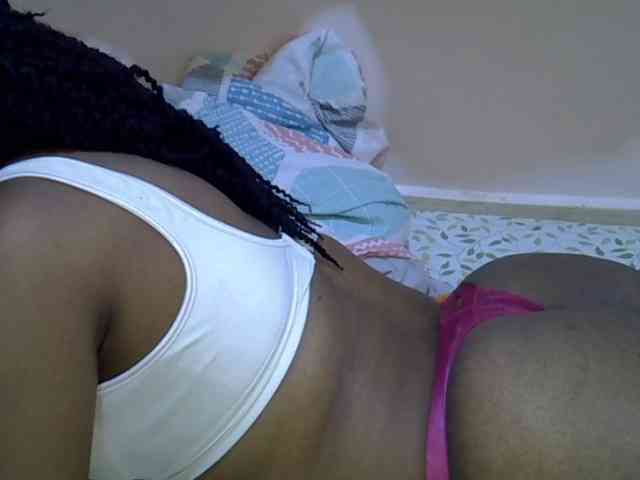Ebonybootygirl webcam
