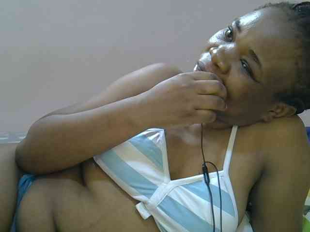 Ebonybootygirl webcam
