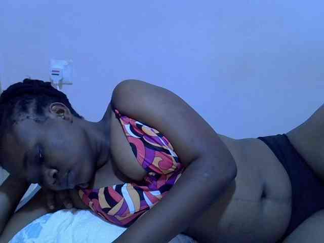 Ebonybootygirl webcam