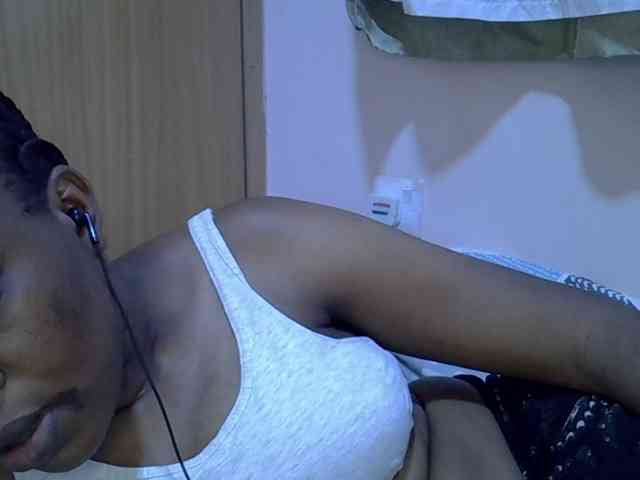 Ebonybootygirl webcam