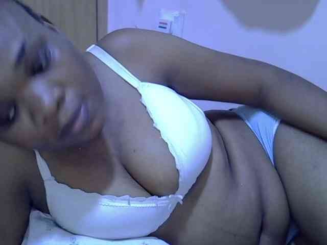 Ebonybootygirl webcam