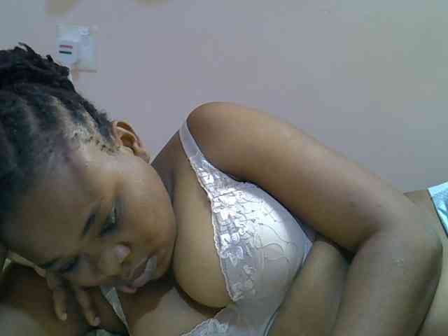 Ebonybootygirl webcam