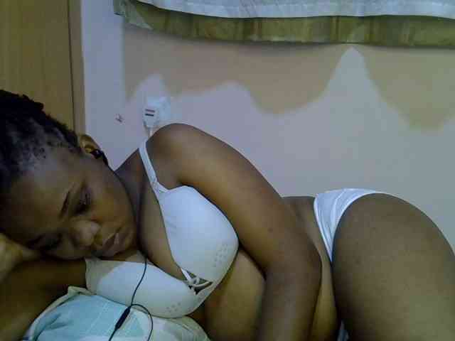 Ebonybootygirl webcam