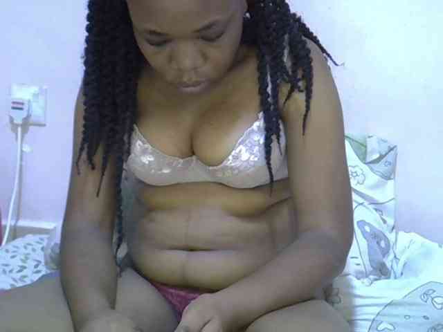 Ebonybootygirl webcam