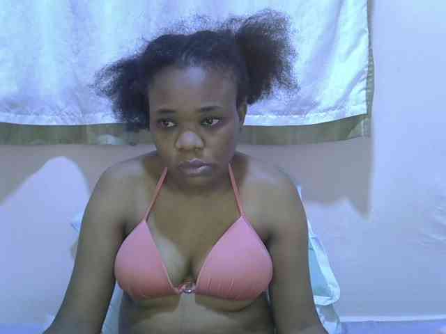 Ebonybootygirl webcam