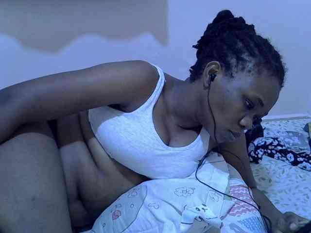 Ebonybootygirl webcam