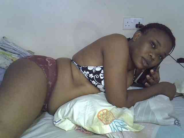 Ebonybootygirl webcam