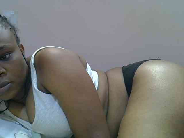 Ebonybootygirl webcam