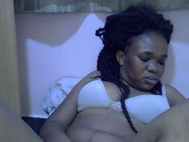 Ebonybootygirl webcam
