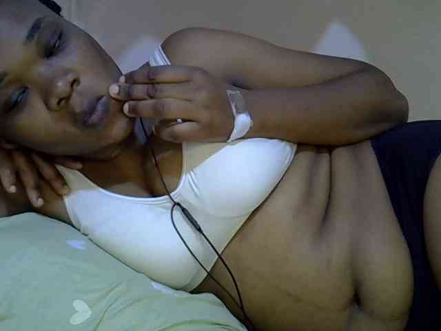 Ebonybootygirl webcam