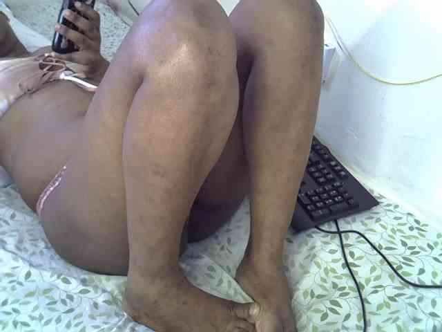 Ebonybootygirl webcam