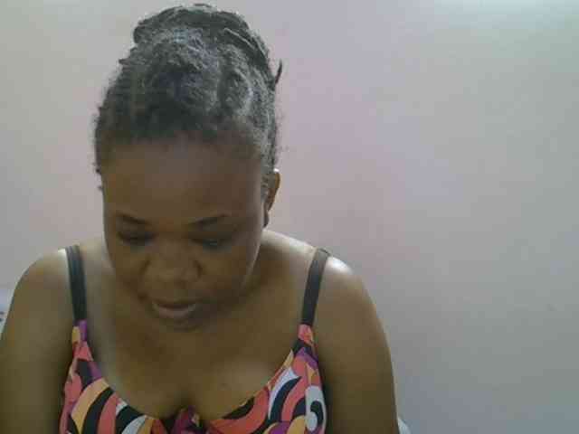 Ebonybootygirl webcam