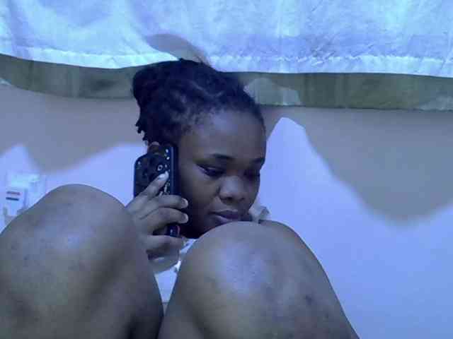 Ebonybootygirl webcam