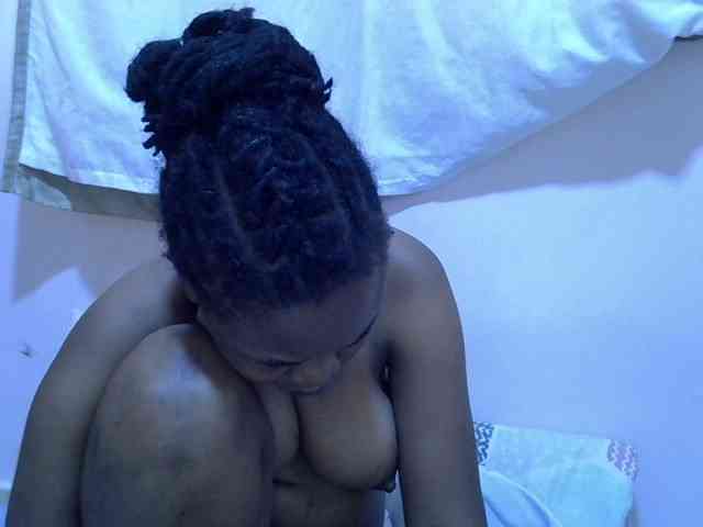 Ebonybootygirl webcam