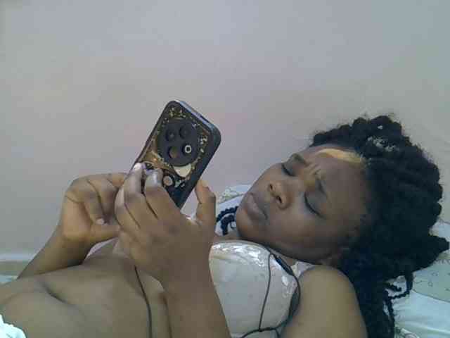 Ebonybootygirl webcam