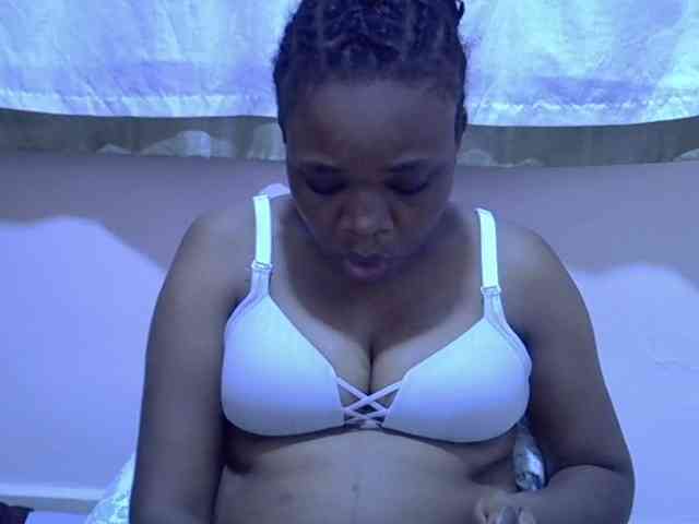 Ebonybootygirl webcam