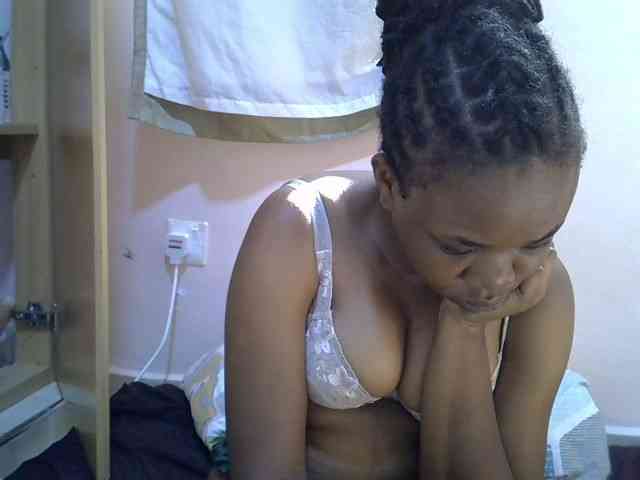 Ebonybootygirl webcam