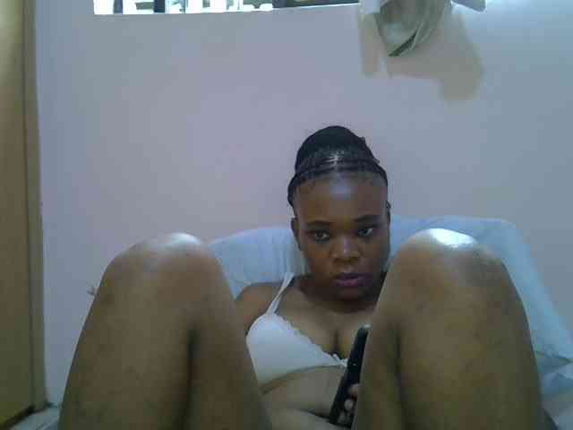 Ebonybootygirl webcam