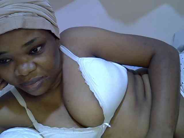 Ebonybootygirl webcam
