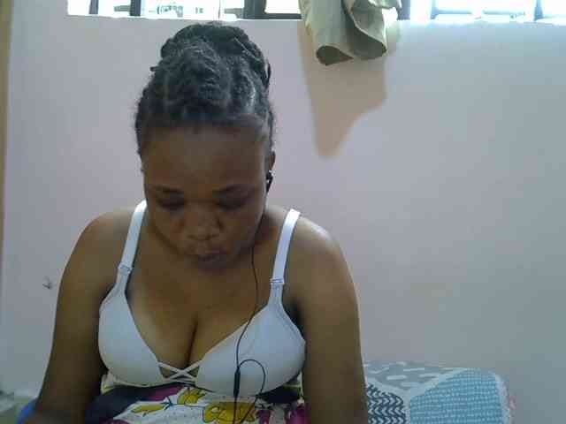 Ebonybootygirl webcam