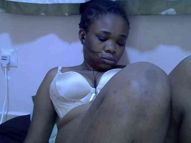 Ebonybootygirl webcam