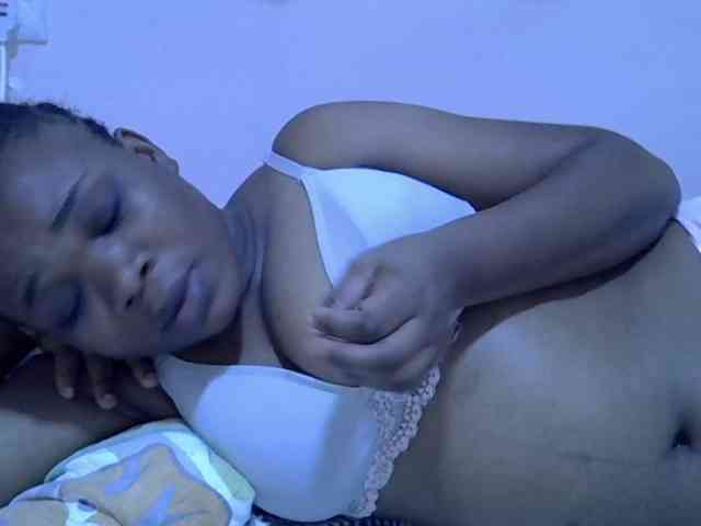 Ebonybootygirl webcam