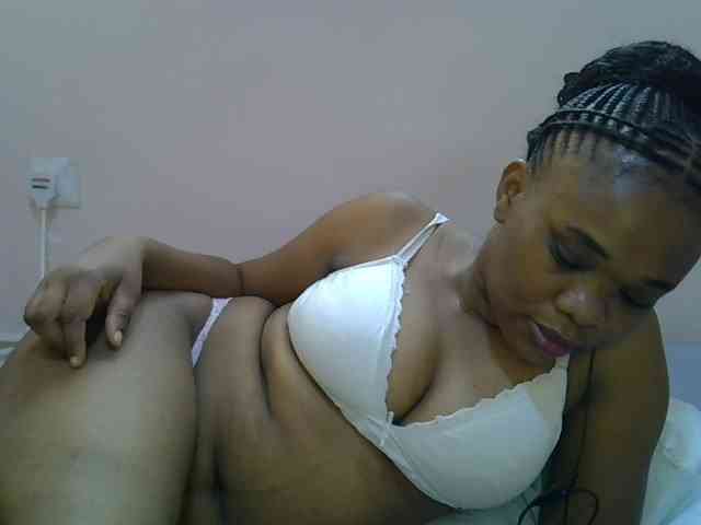 Ebonybootygirl webcam