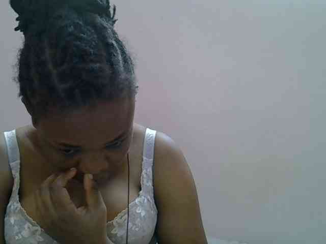 Ebonybootygirl webcam