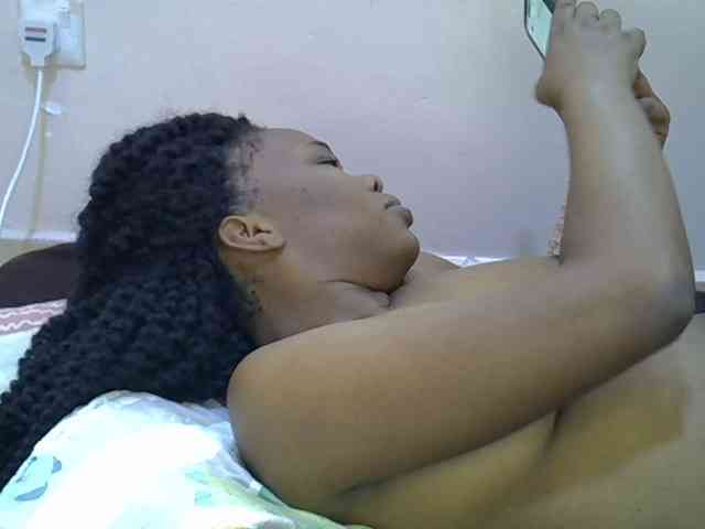 Ebonybootygirl webcam