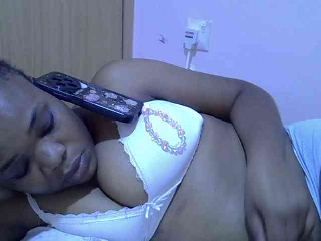 Ebonybootygirl webcam