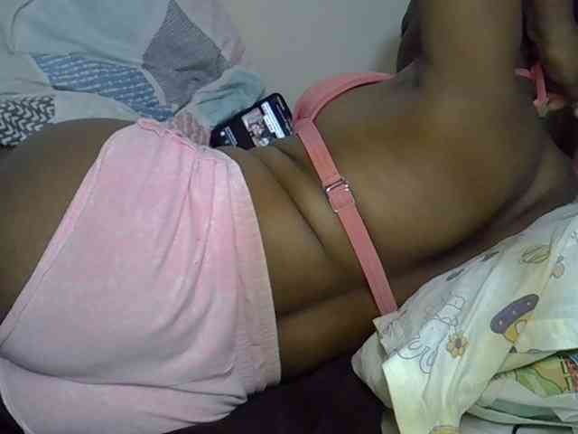 Ebonybootygirl webcam