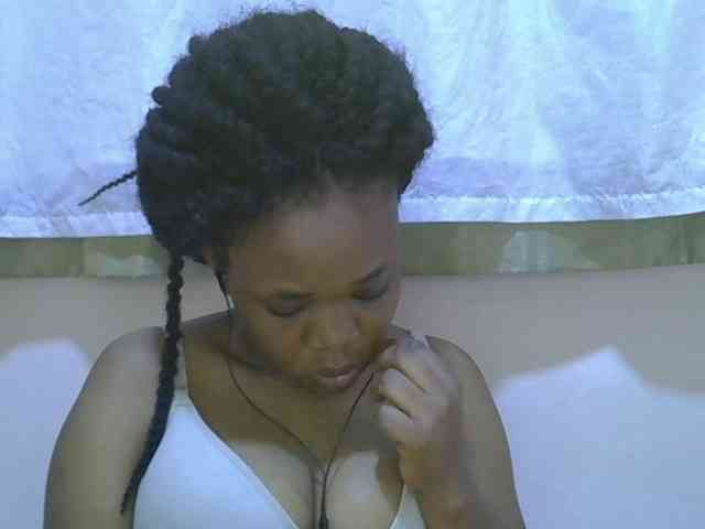 Ebonybootygirl webcam