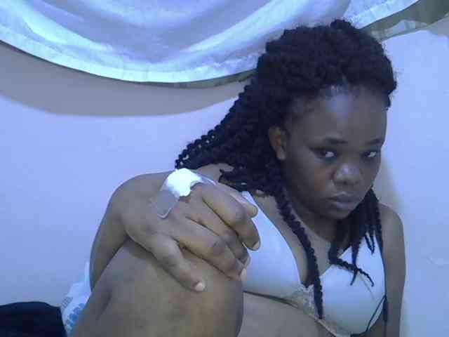Ebonybootygirl webcam
