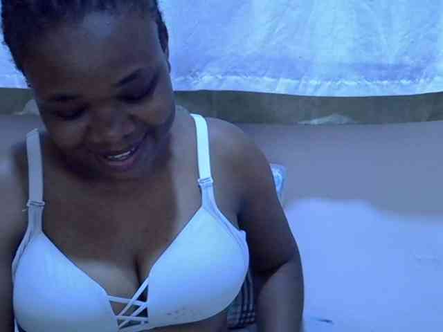 Ebonybootygirl webcam