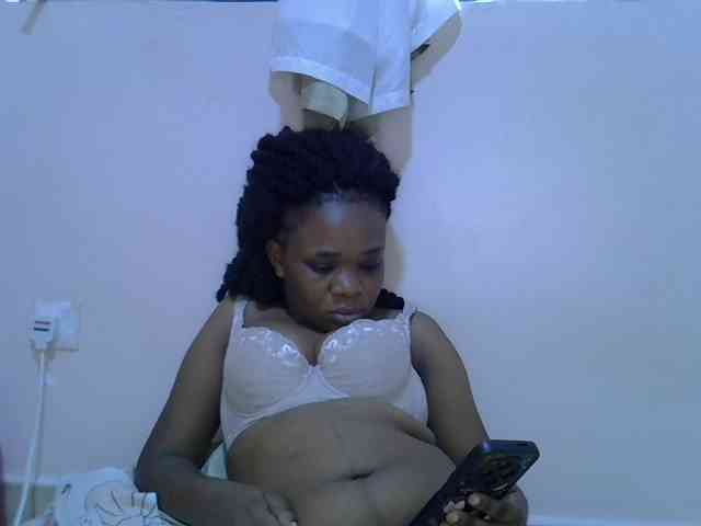 Ebonybootygirl webcam