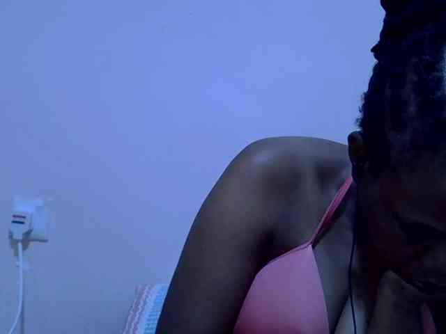 Ebonybootygirl webcam