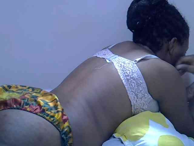 Ebonybootygirl webcam