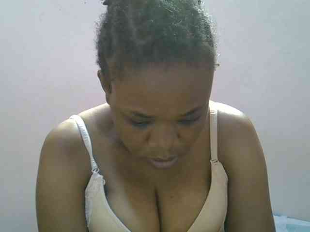 Ebonybootygirl webcam